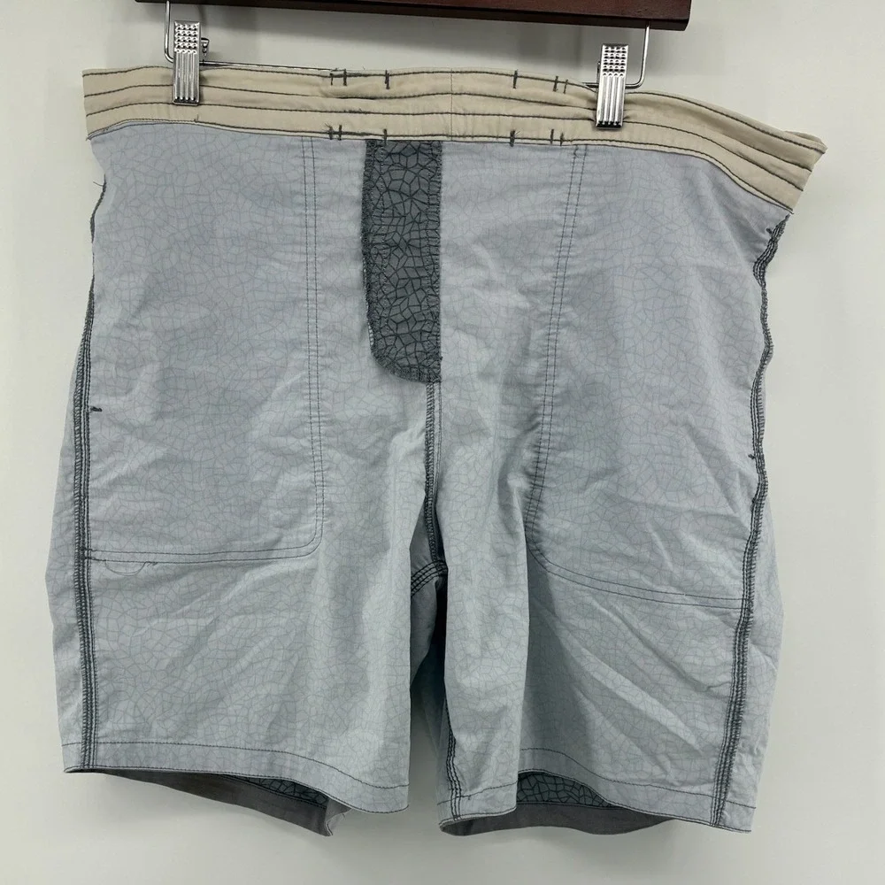 Howler Brothers Mens Grey Geometric Board Shorts Swim Trunks Size 38 Drawstring